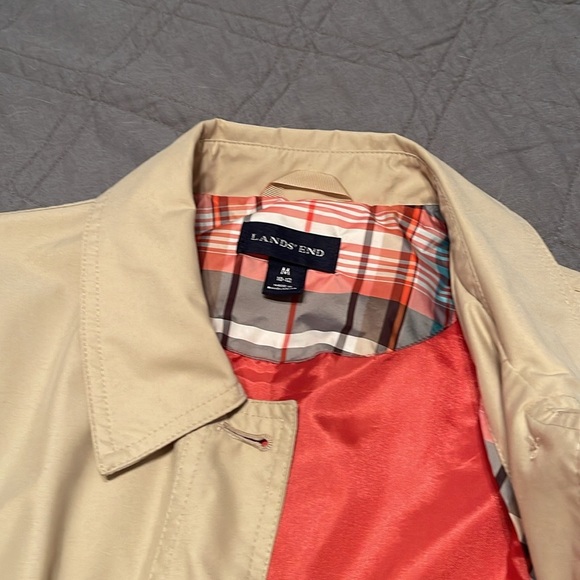 Size Medium Lands End Rain coat - Picture 2 of 2